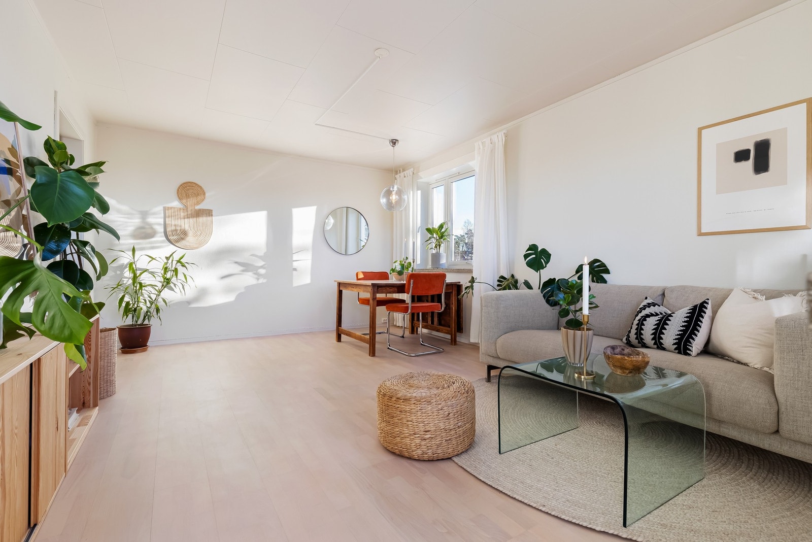 Det er en deilig og behagelig romfølelse i boligen som bør oppleves! Galleribilde