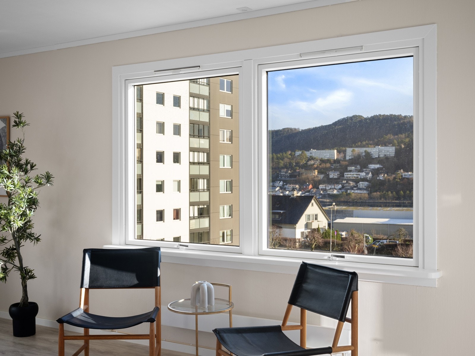 Flott utsikt mot Gandsfjorden Galleribilde