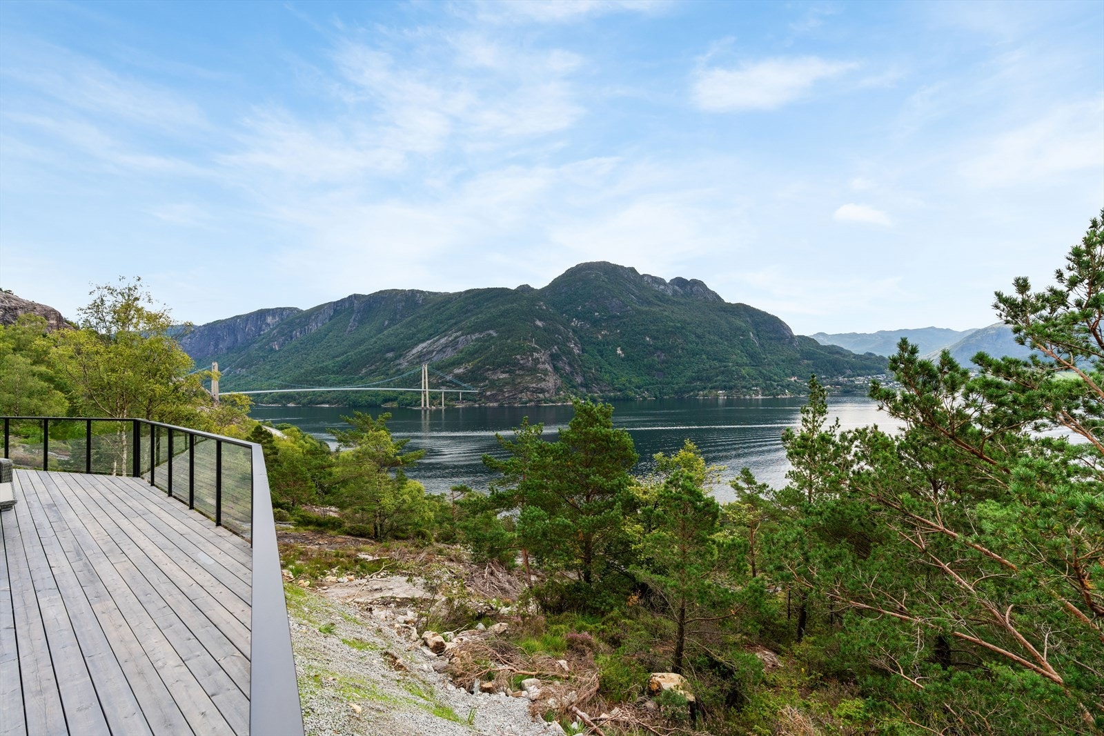 Bilde fra en av hyttene oppført på feltet. Galleribilde