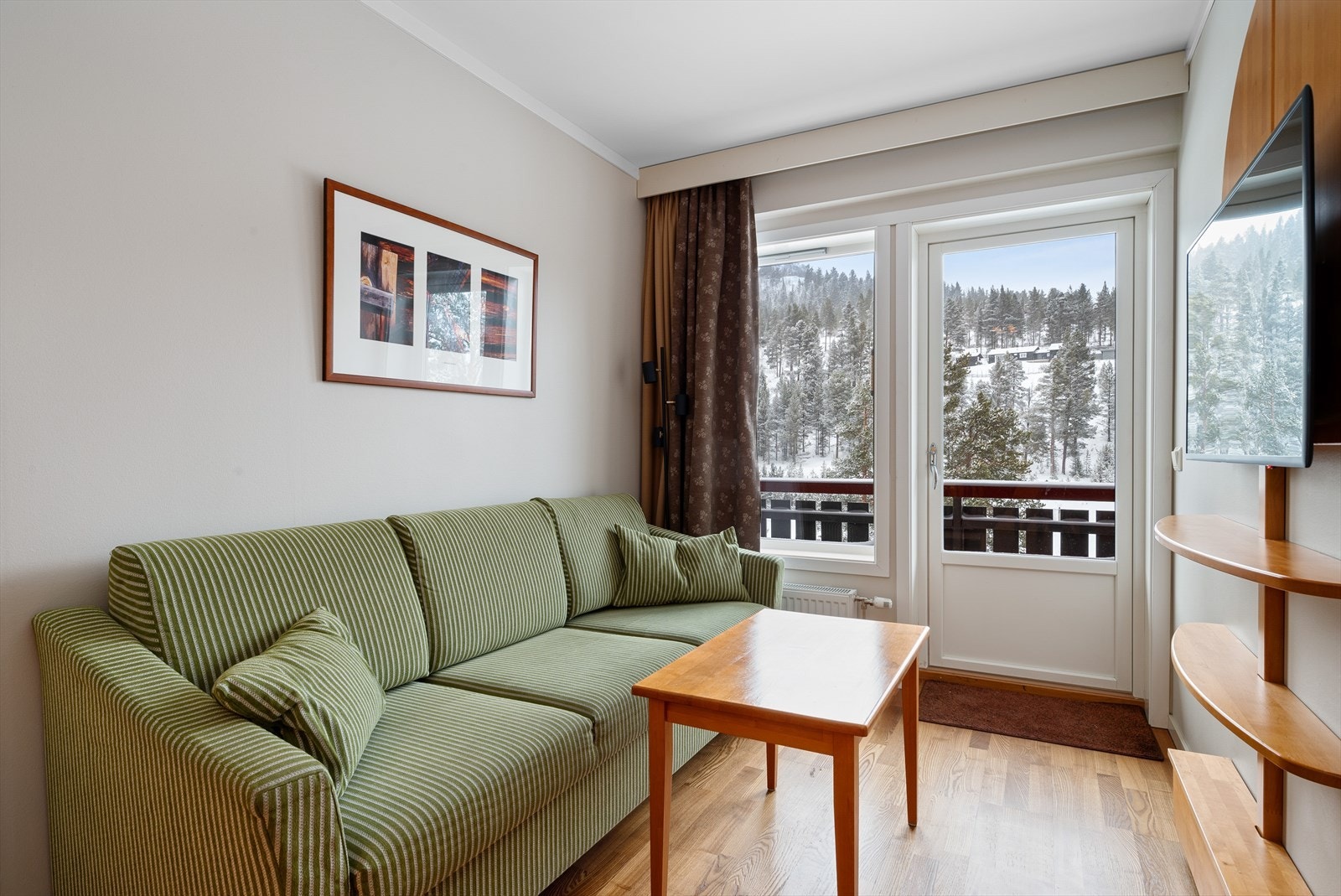 Leiligheten selges med utleieplikt. Man har 8 uker (56 dager) til fri disposisjon. Galleribilde