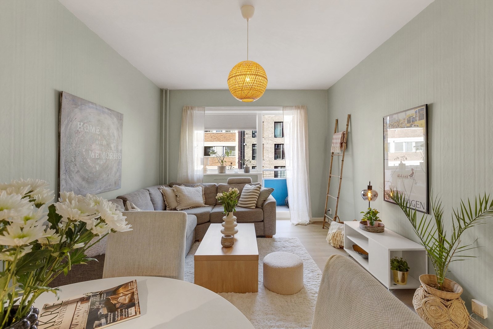 Velkommen til Trondheimsveien 89 presentert av Vetle Rødje v/Nordvik Eiendomsmegling! Galleribilde