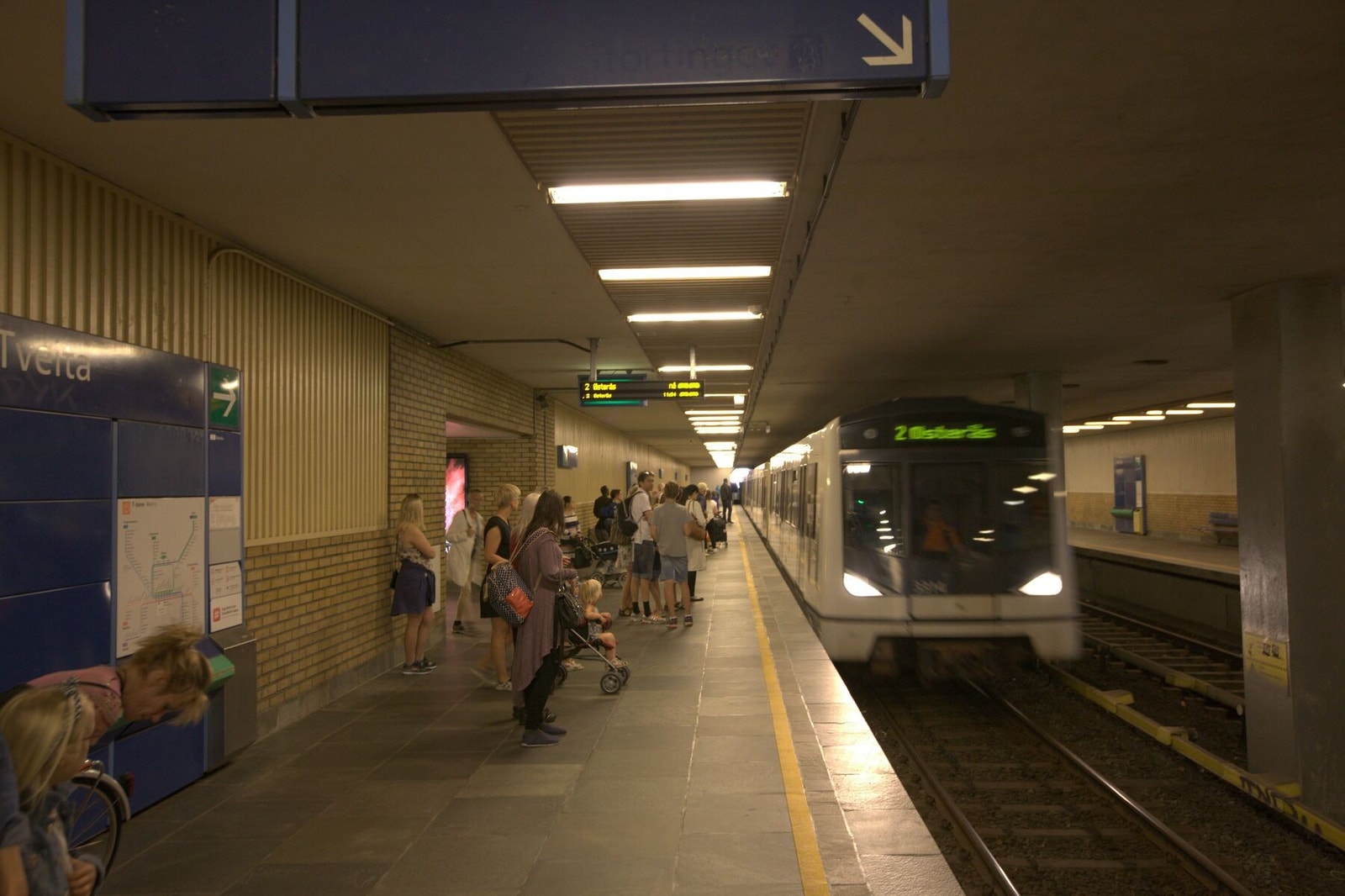 Tveita T-banestasjon ligger 3 minutter fra boligen. Galleribilde