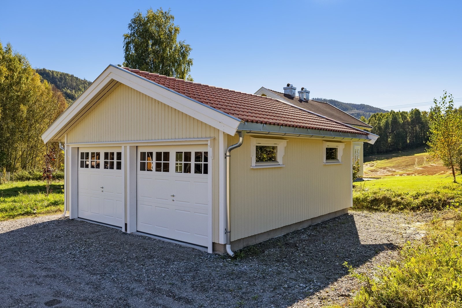 Nyere dobbelgarasje. Galleribilde