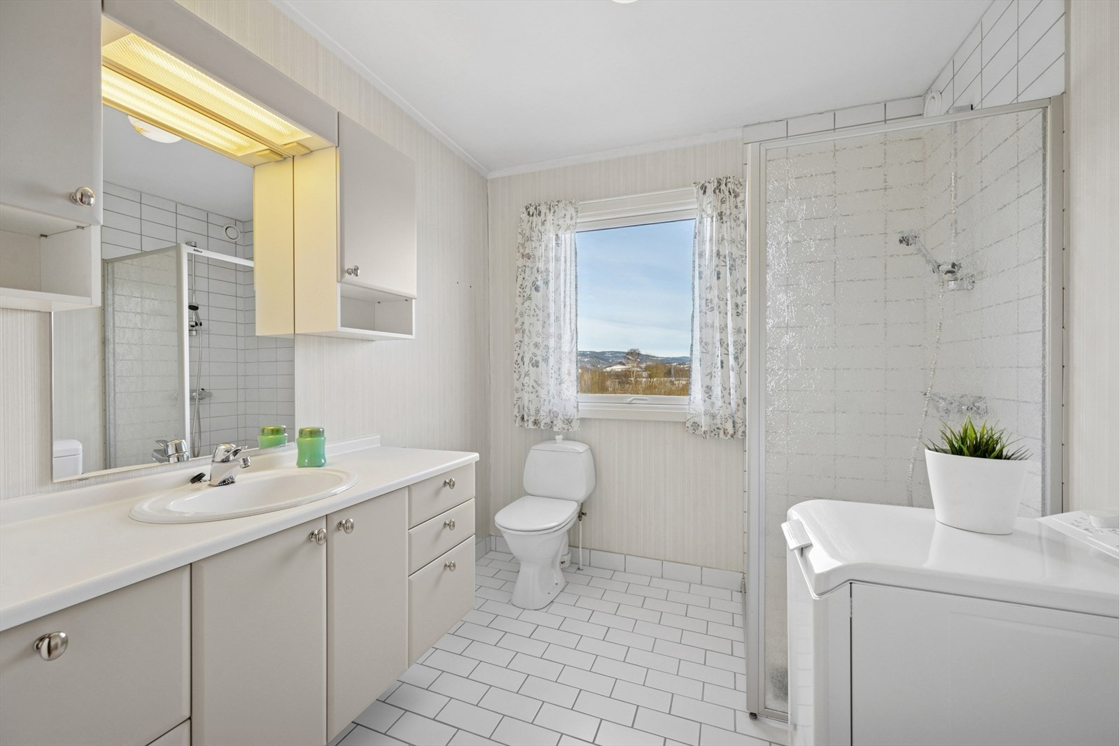 Baderom av eldre dato. Galleribilde