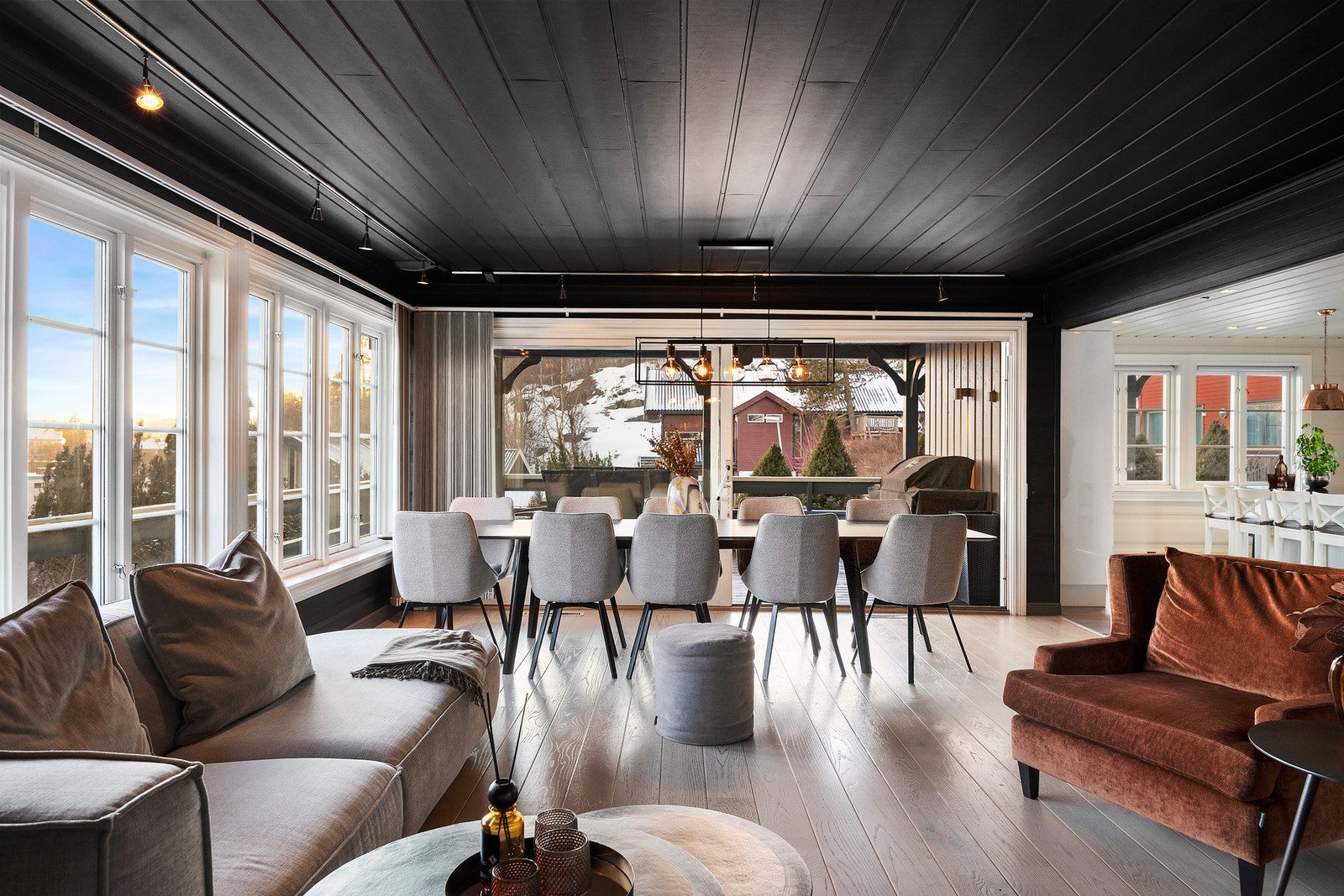 Velkommen til Grønligrenda 22 og 24 presentert av Ali Hashmi ved EIE eiendomsmegling! Galleribilde