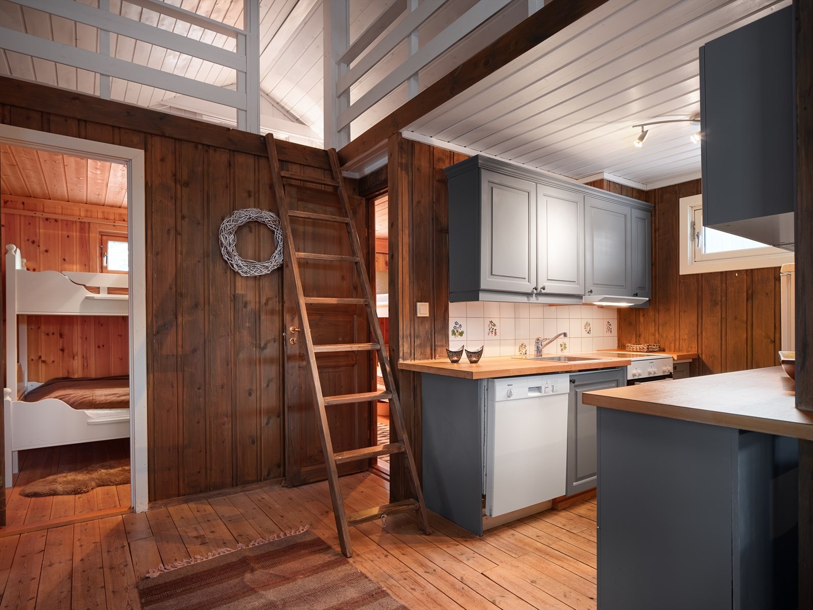 To koselige soverom, samt stor hems med flere sengeplasser. Galleribilde