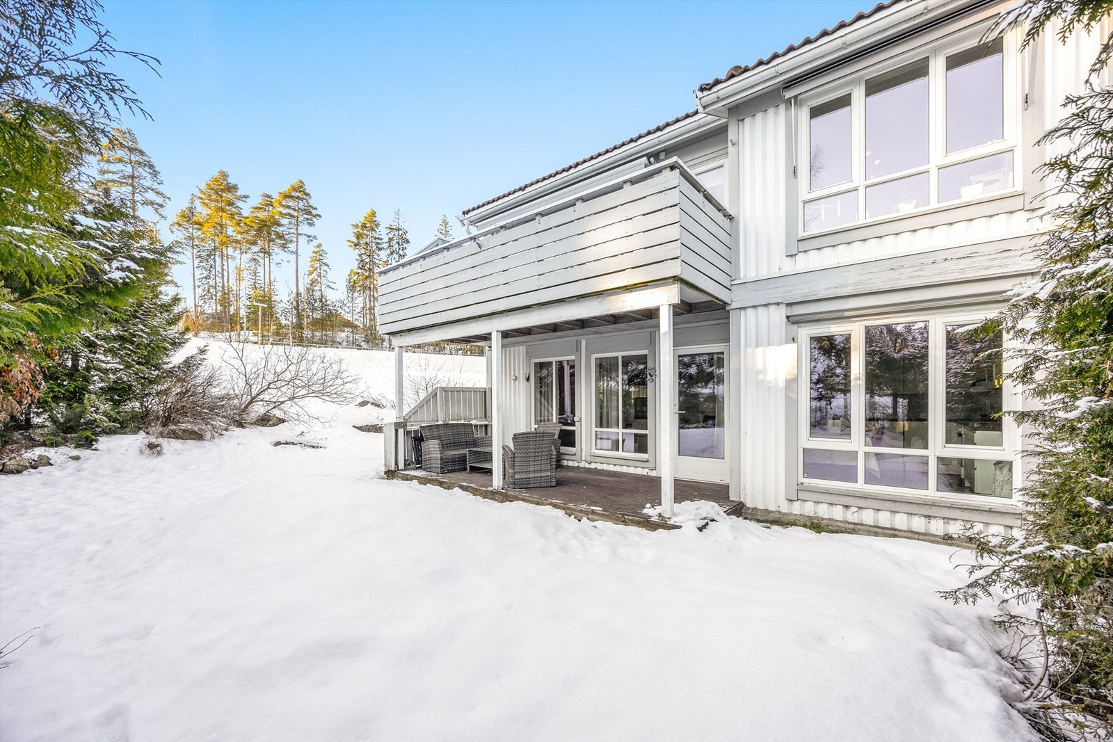 Sørvendt og privat terrasse på hele 13 kvm Galleribilde