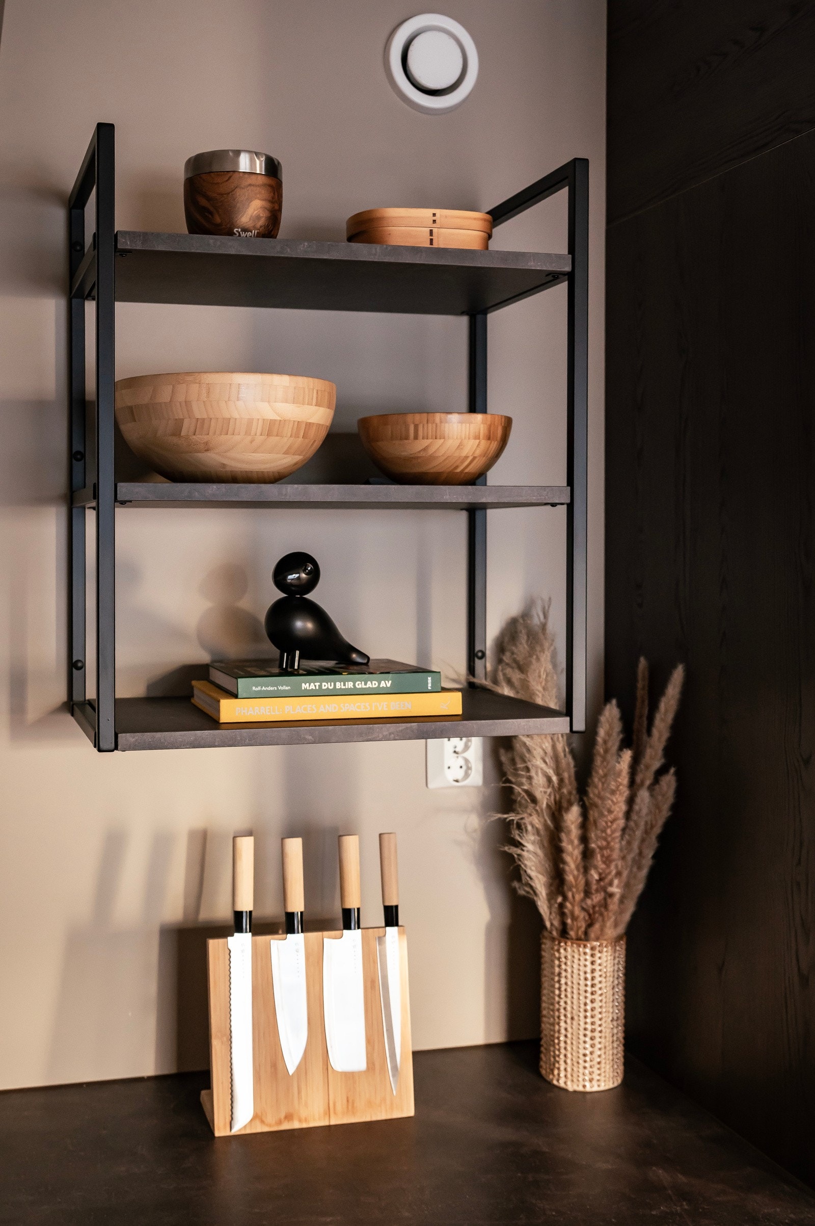 Waterguard og kjøkkenvakt er montert etter dagens standard Galleribilde