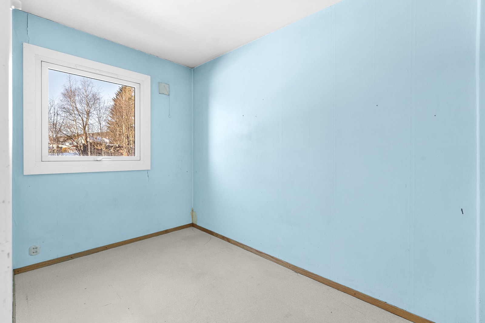 Her er det plass til seng, nattbord og annet ønsket møblement Galleribilde