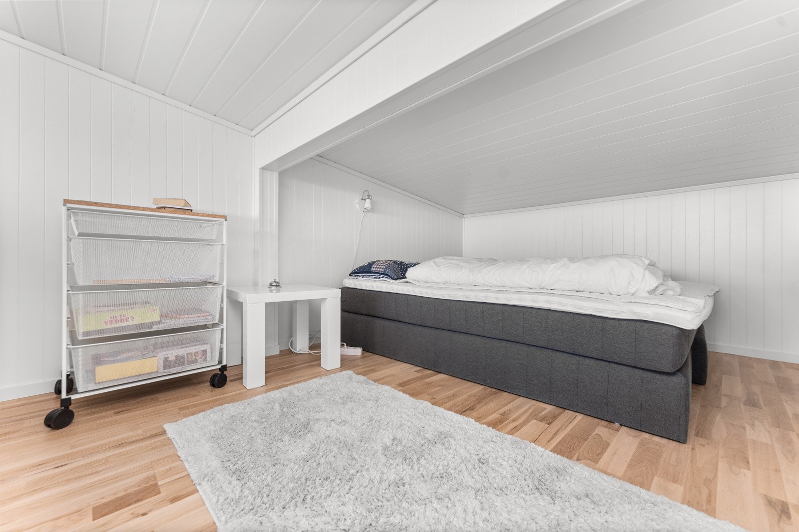 Innredet rom innforbi loftstua Galleribilde