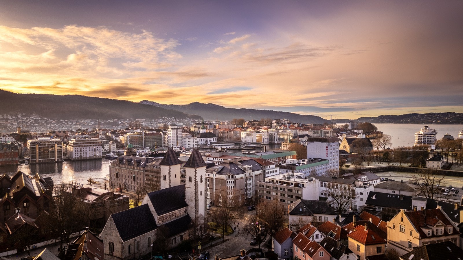 - Dette er en bolig som gir deg nærheten til byens puls samtidig som den lar deg trekke deg tilbake til fredelige omgivelser - Galleribilde