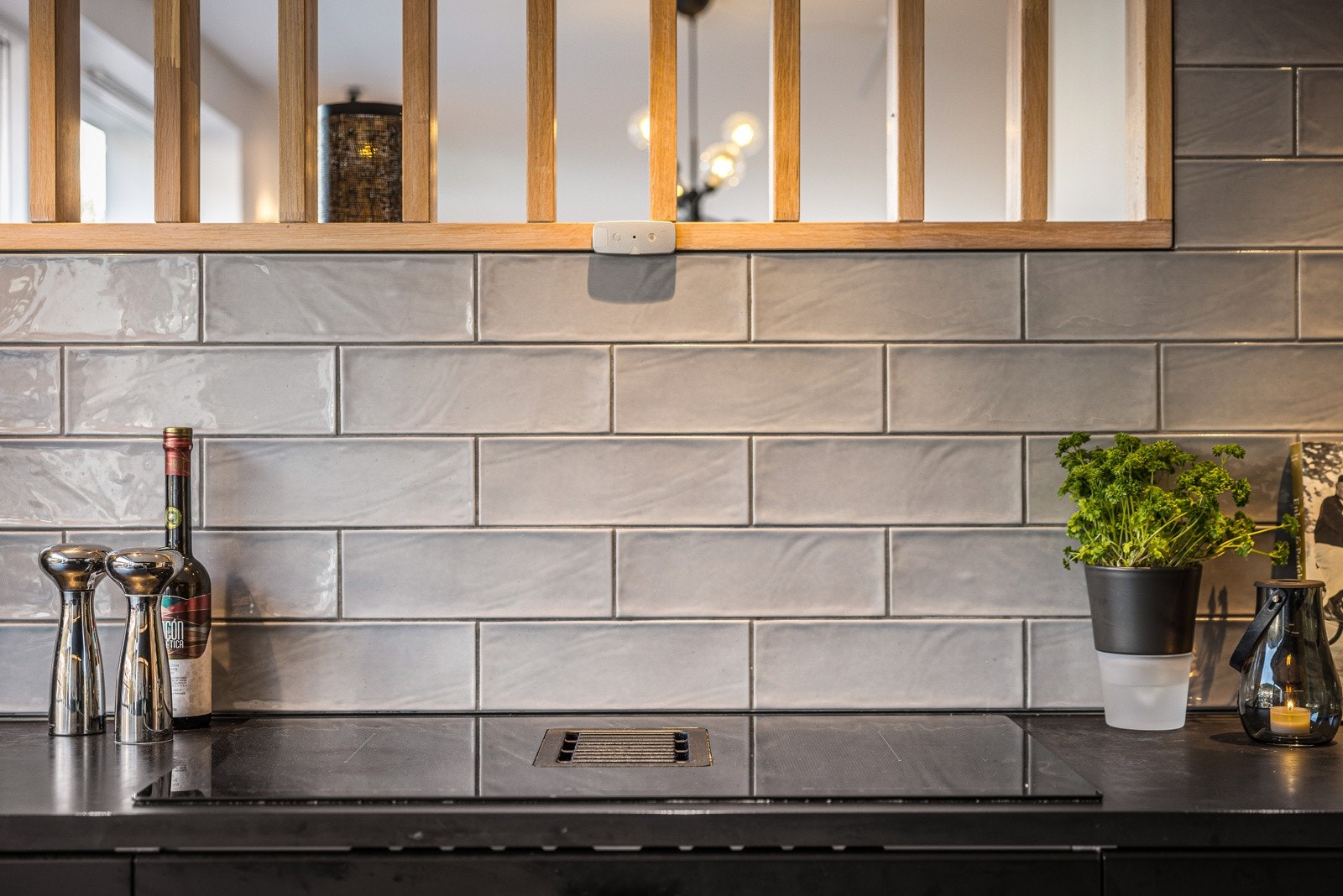 - Lekker induksjonsplatetopp med integrert vifte - Galleribilde