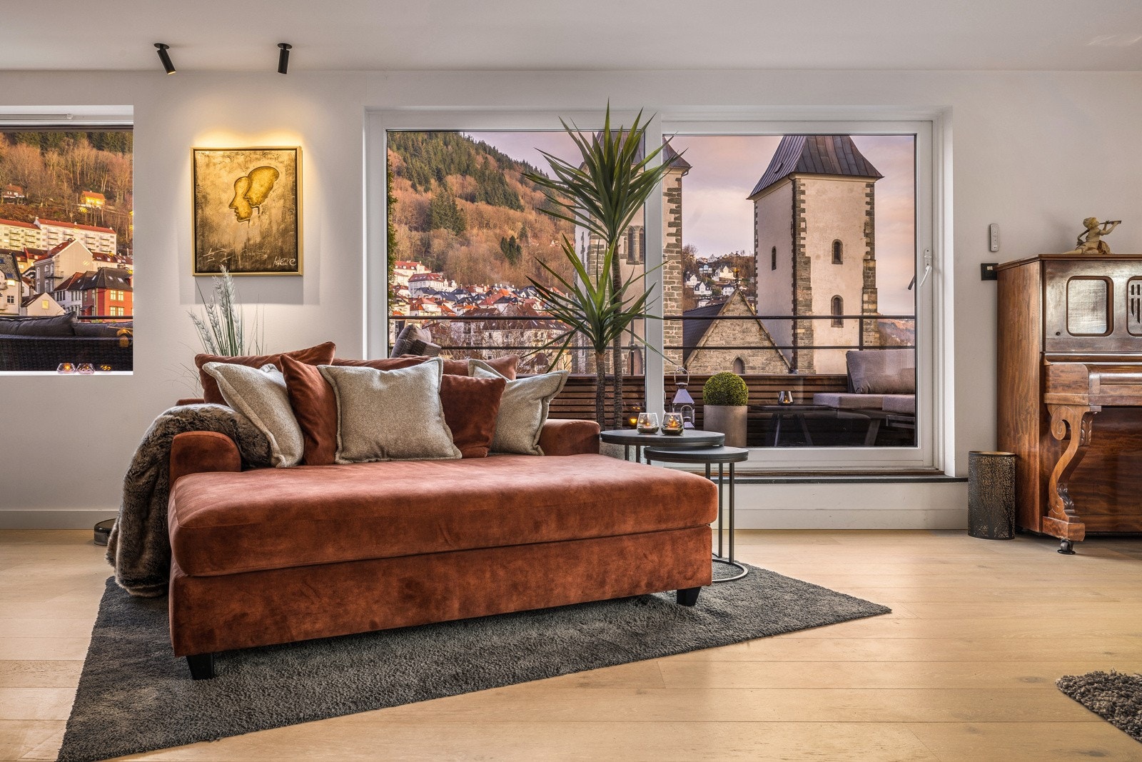 - Fra stuen har man nydelig utsikt - Galleribilde