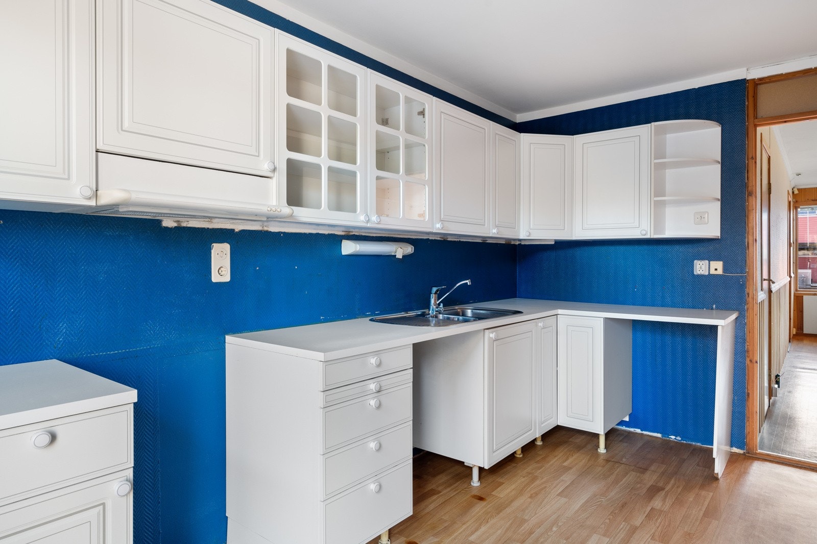 Kjøkkenet ligger adskilt fra stuen og måler 10,5 m². Galleribilde