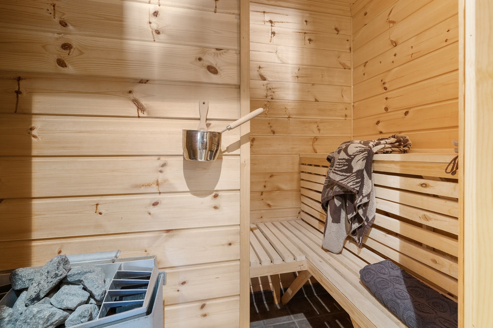 Badstue innenfor badet. Galleribilde