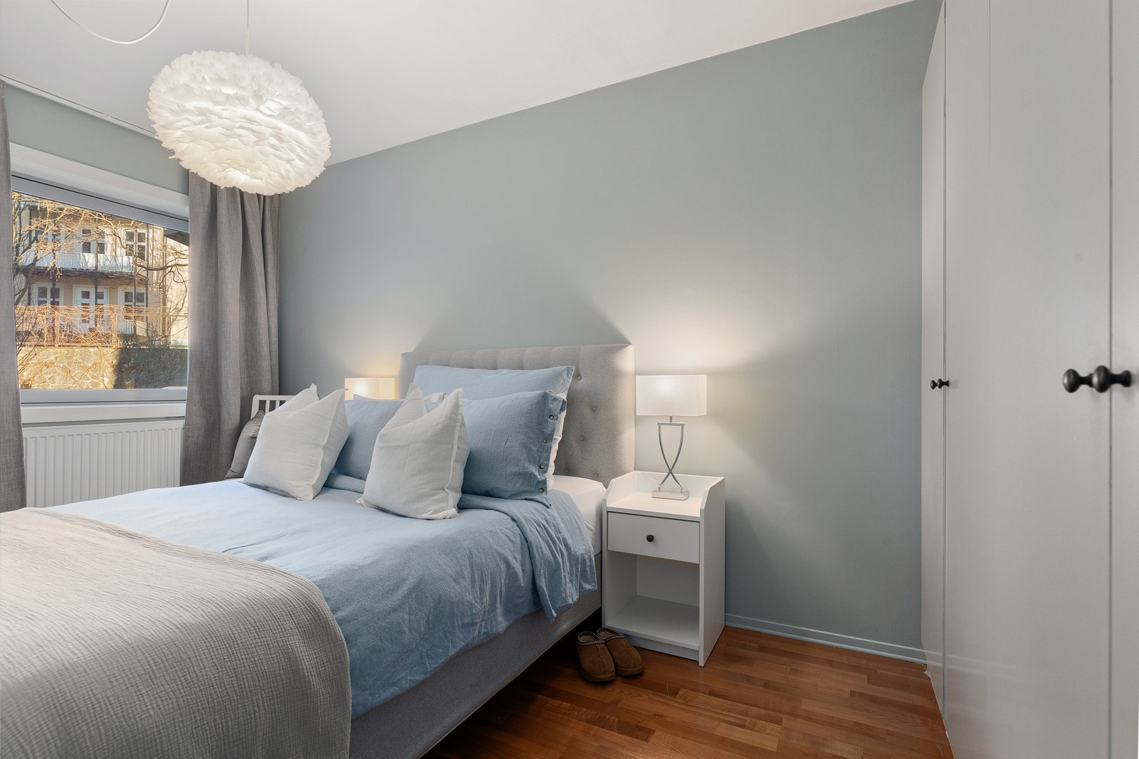 Soverommet vender i sin helhet mot indre gårdsrom. Galleribilde