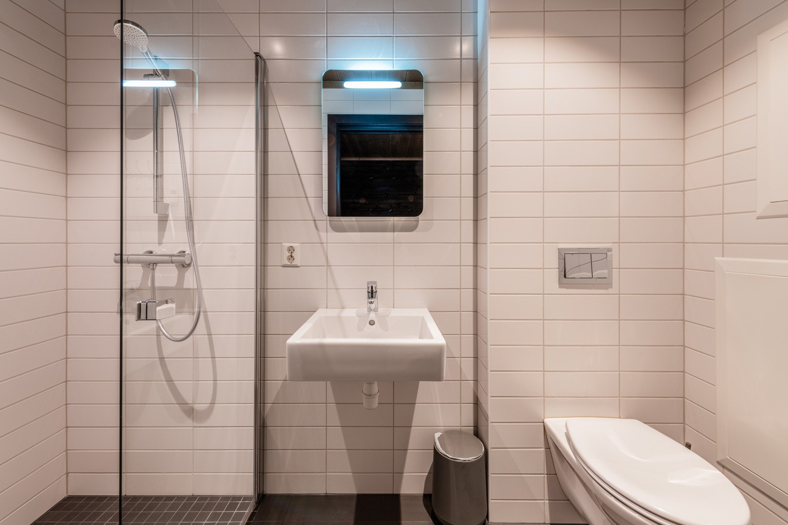 Bad 1 ved inngangen/ekstra stuen Galleribilde