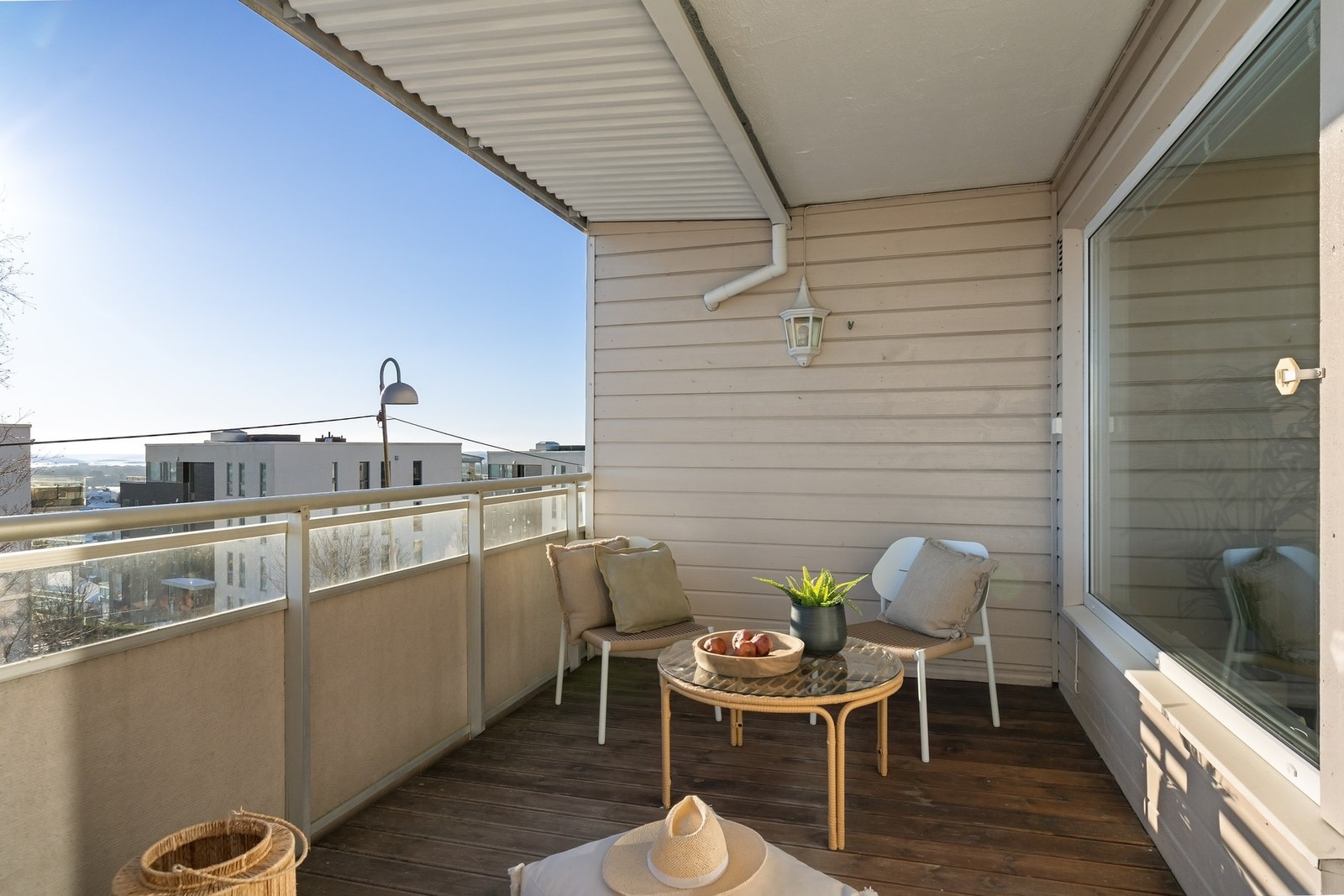 Det er god plass til utemøbler. Galleribilde