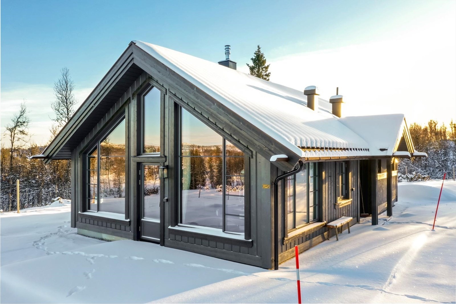 Prosjektert hytte "Veslestølen" er å anse som forslag til hytte, hytta kan evt. utvides og tilpasses byggherrens ønsker. Galleribilde