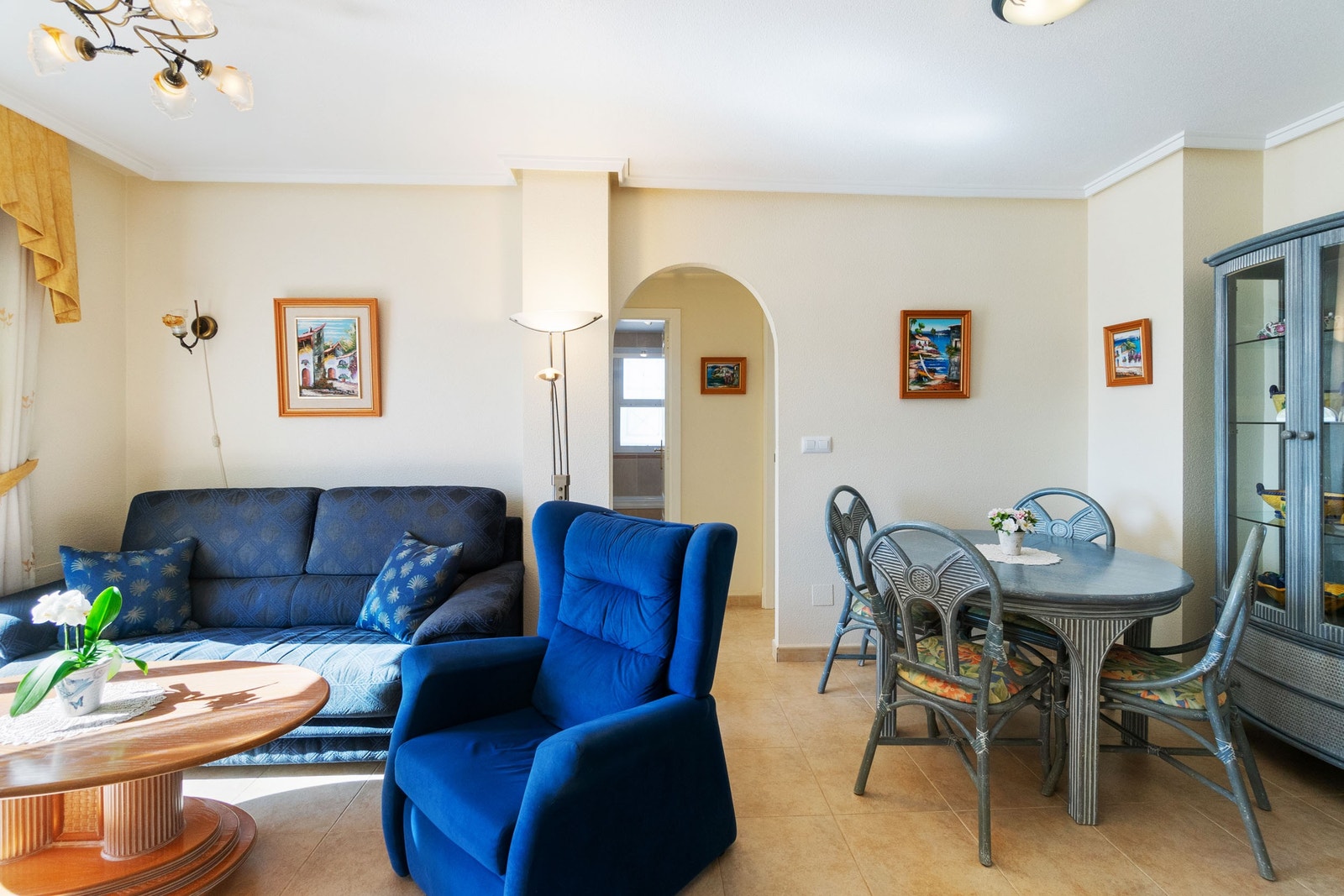 Stue/spiseplass Galleribilde