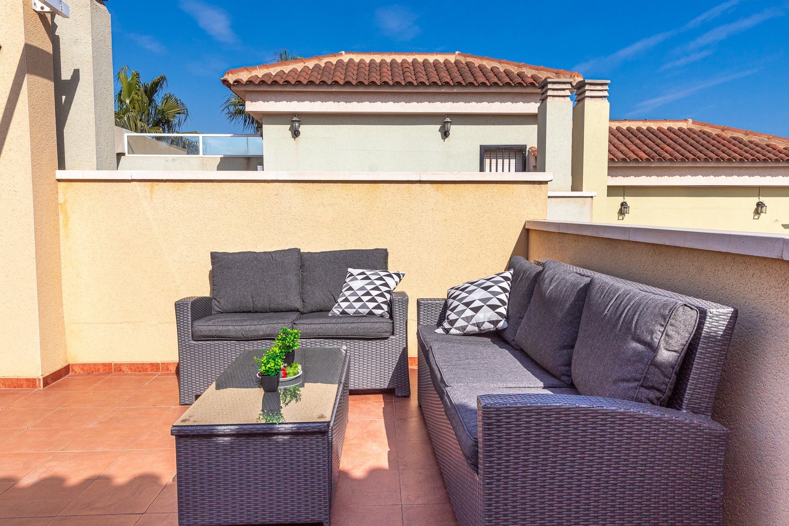 Spaniamegler1 har eget advokatkontor som sikrer kjøpsprosessen Galleribilde