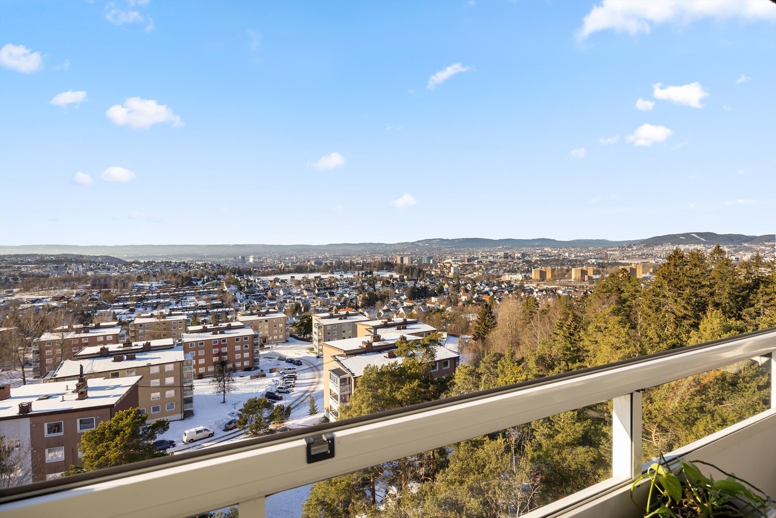 Utsikt fra balkong. Galleribilde