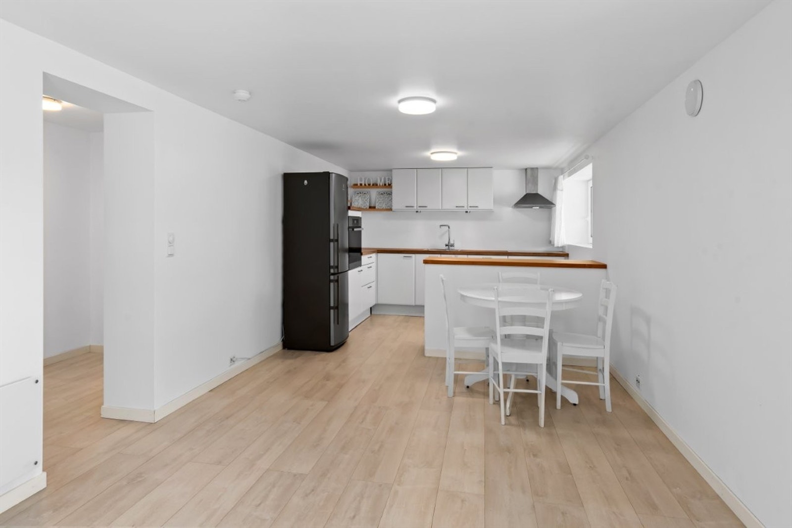 Kjøkken underetasje Galleribilde