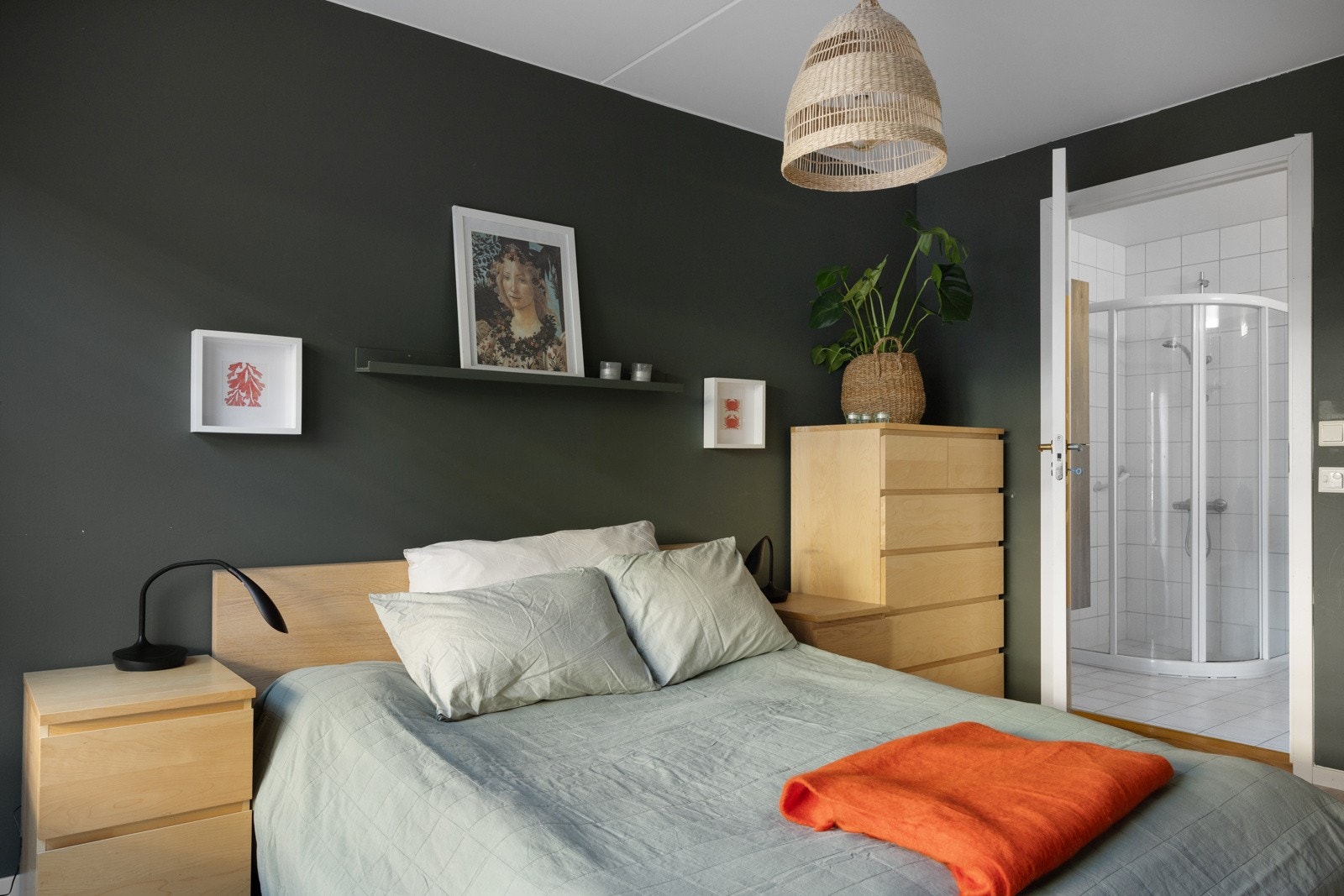 I tillegg har rommet direkte tilgang til eget bad. Galleribilde