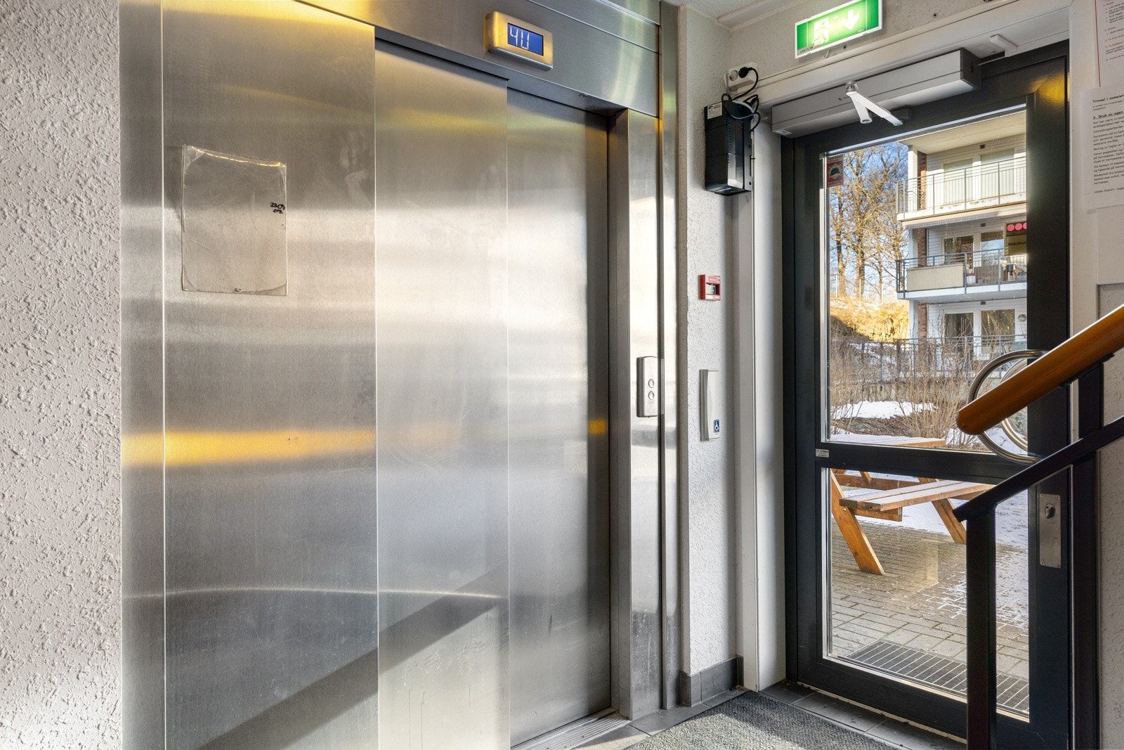 Direkte heistilgang fra garasjeplan. Galleribilde