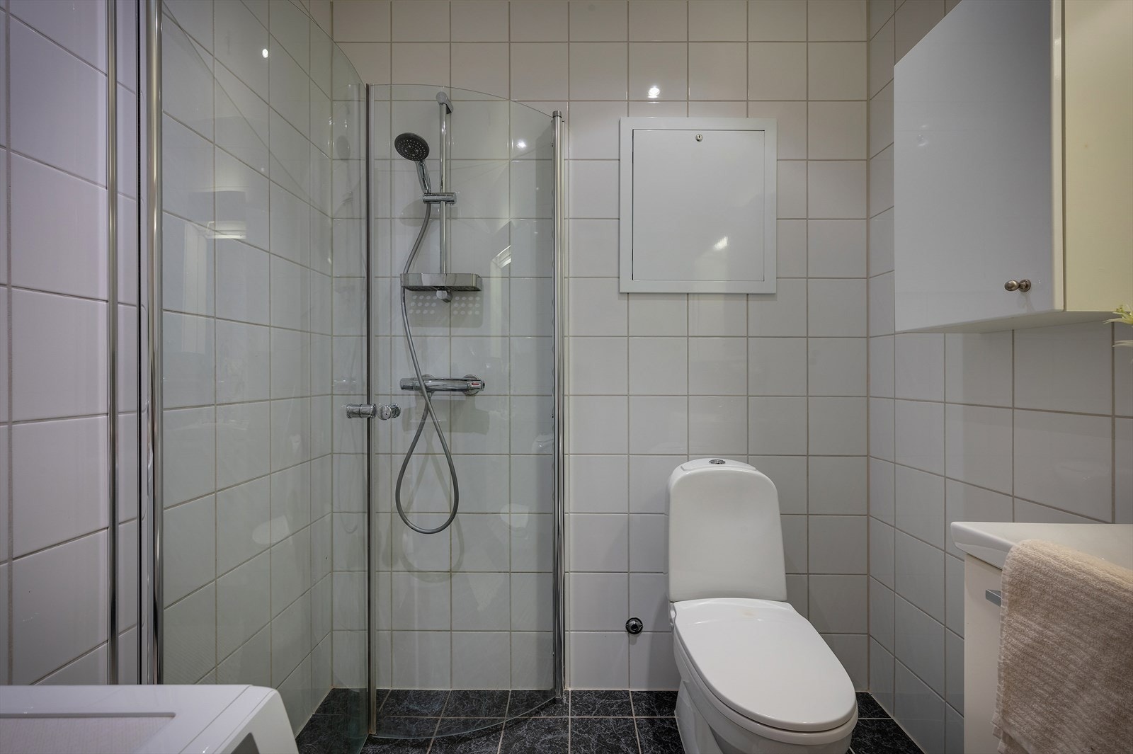 - Lyst helfliset bad på 3,5 m² - Galleribilde