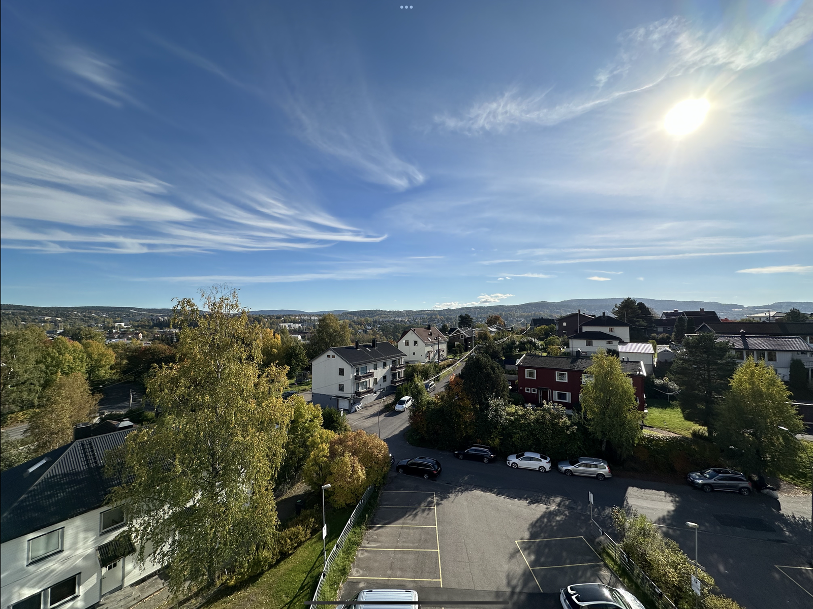 Selgers bilde fra september 2024 over naturskjønne grøntområder. Galleribilde