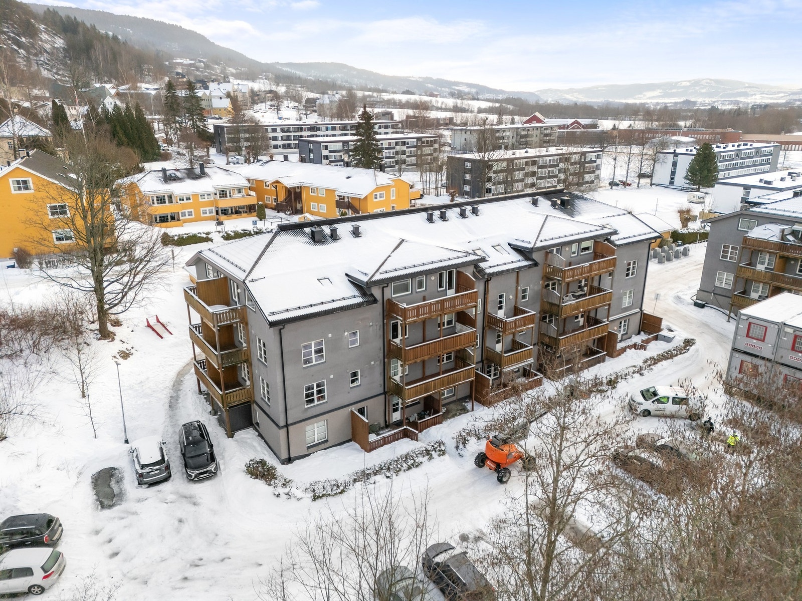 Velkommen til en hyggelig 2-roms andelsleilighet i Fossveien 7, presentert av Alexander Abelseth v/ Proaktiv. Galleribilde