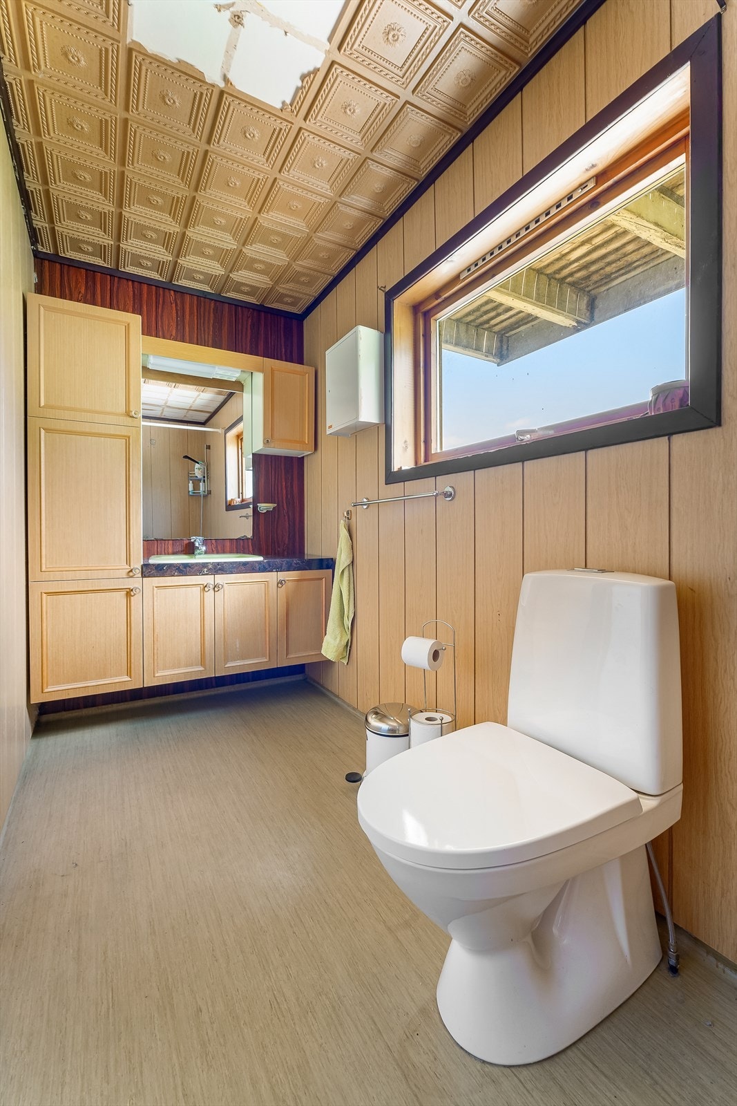 Bad i hovedetasjen. Galleribilde