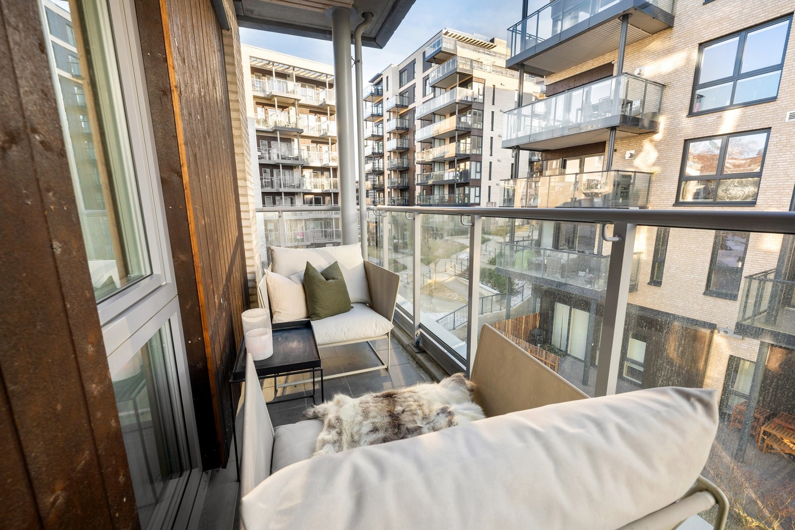 Her får du en fantastisk leilighet i et nyere bygg fra 2019 av ypperlig standard med alt du måtte trenge. Galleribilde
