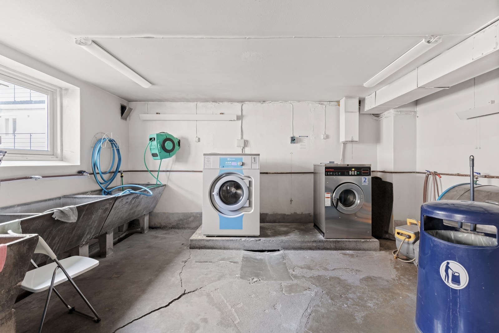 Felles vaskerom alle kan benytte når det er ledig. Galleribilde