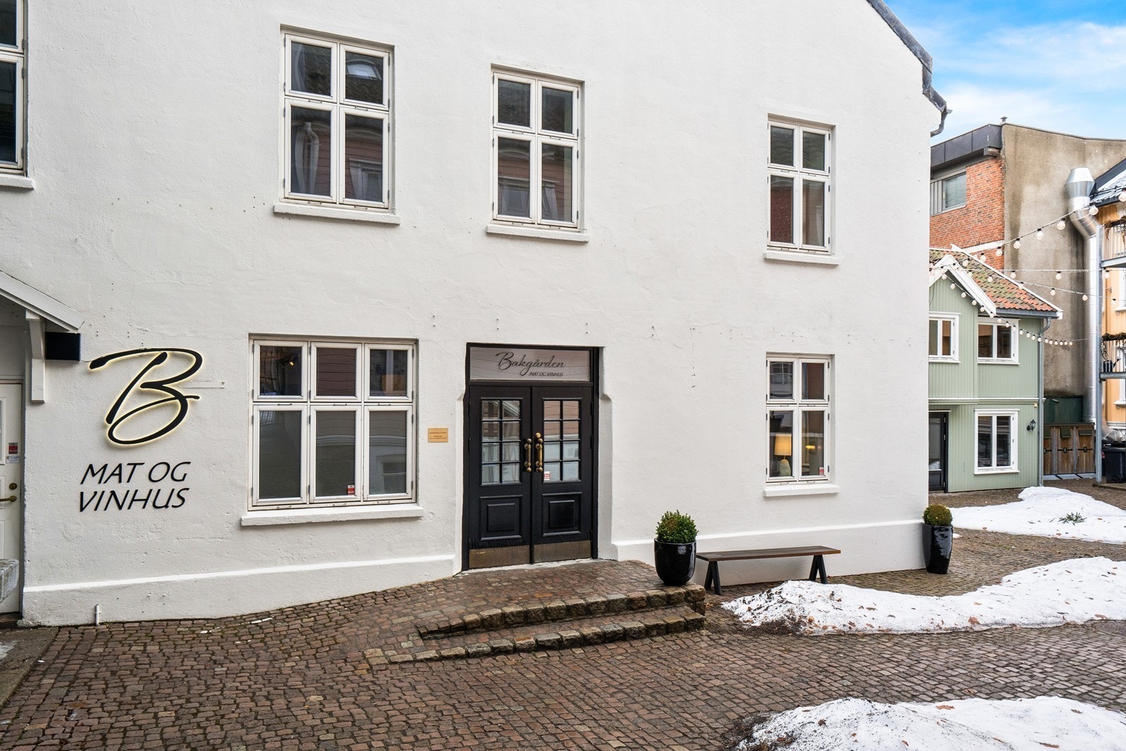 Bakgården mat og vinhus leier pt lokalene for en 5 års periode Galleribilde
