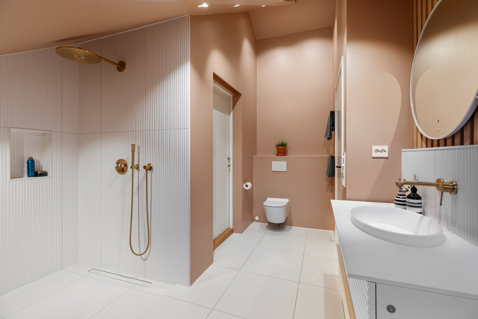 Stort og lekkert bad Galleribilde