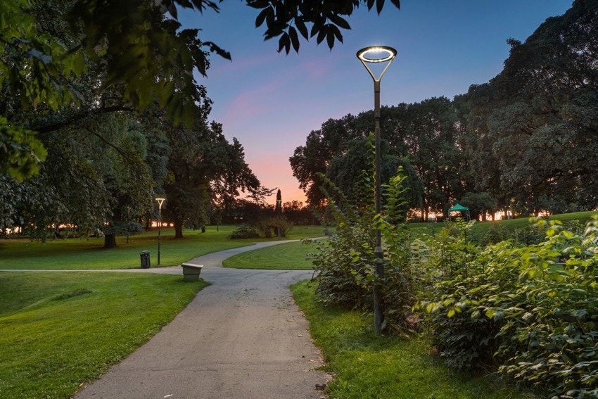 Kveldsstemning Bjølsenparken Galleribilde