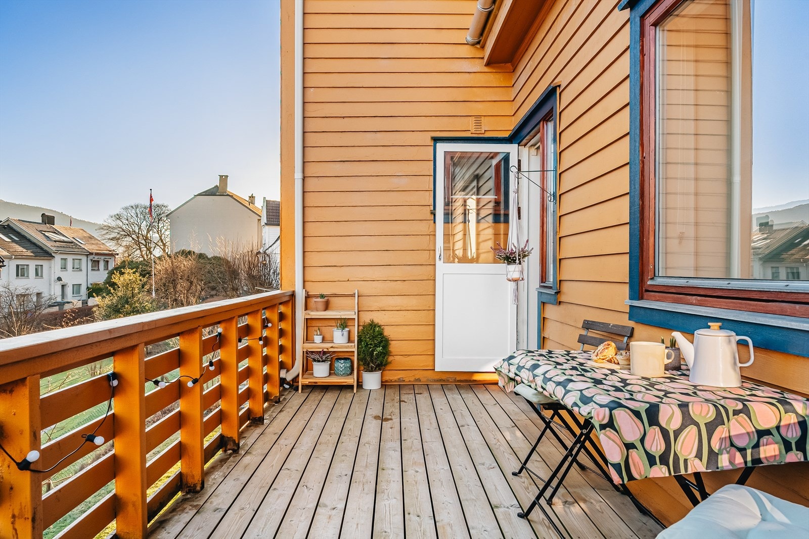 Usjenert og i le. Her er det bare å glede seg over fine vår og sommerdager som er i vente. Galleribilde