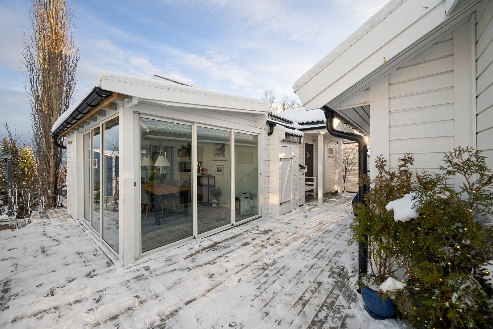 Vinterhage og flotte terrasseområder Galleribilde