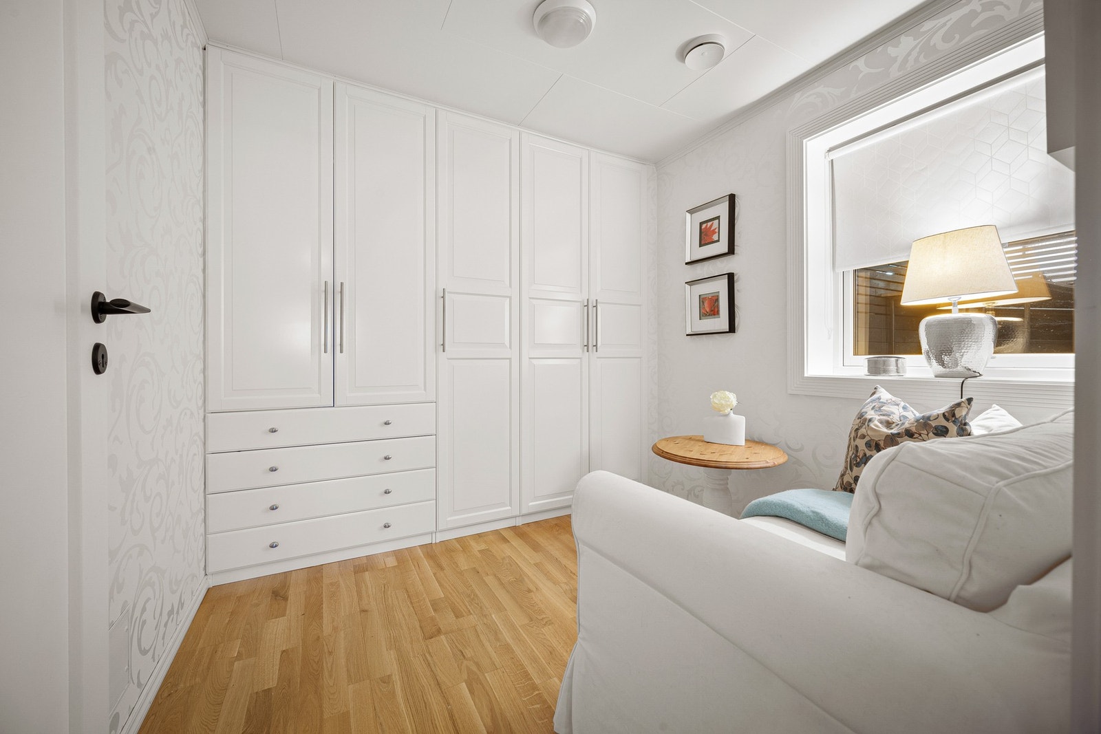 Soverom nr. 2 - Stor innredning som kan tas bort om man ønsker bedre plass Galleribilde