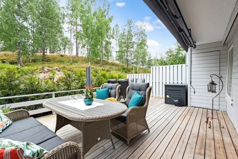 Gamle bilder av terrassen på sommertid. Galleribilde