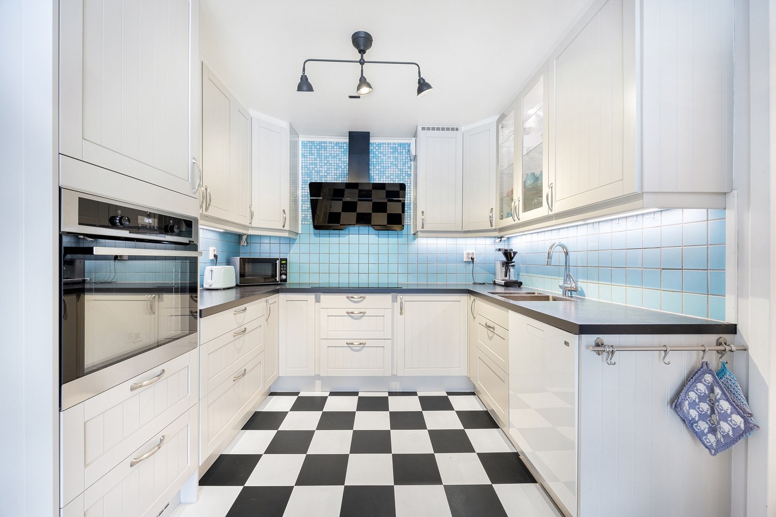 Rålekkert og stort kjøkken fra Epoq Galleribilde