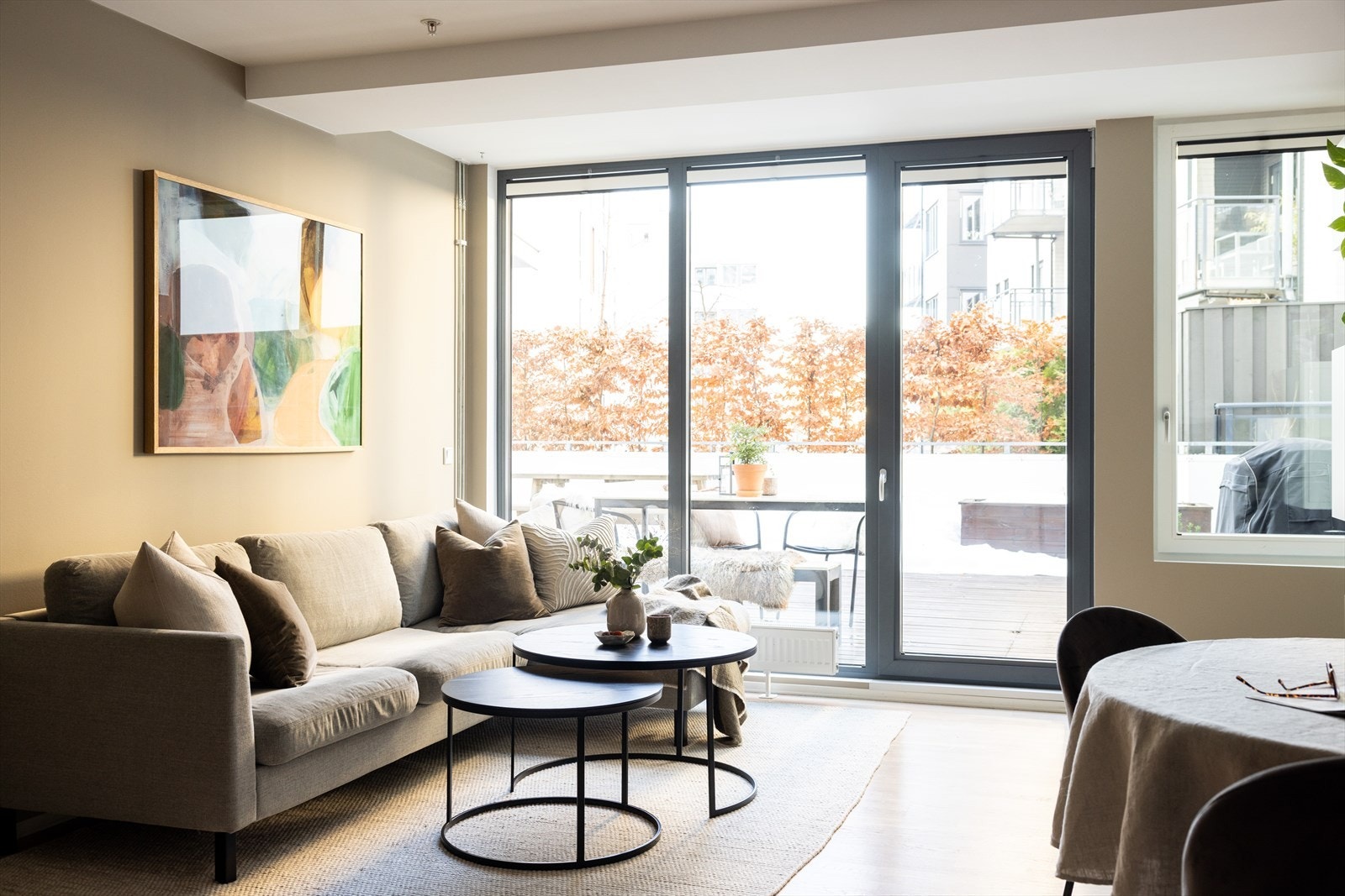 Leiligheten ble etablert i 2011/2012 og fremstår lys og moderne. Galleribilde