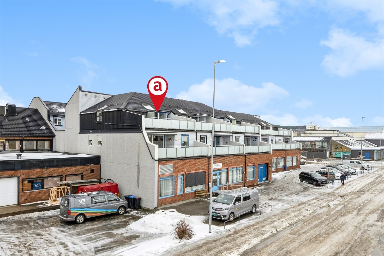 Namsos sentrum - Attraktiv hjørneleilighet
i 3.etg. Flott utsikt og gode lys og solforhold. Heis og parkeringskjeller. Galleribilde