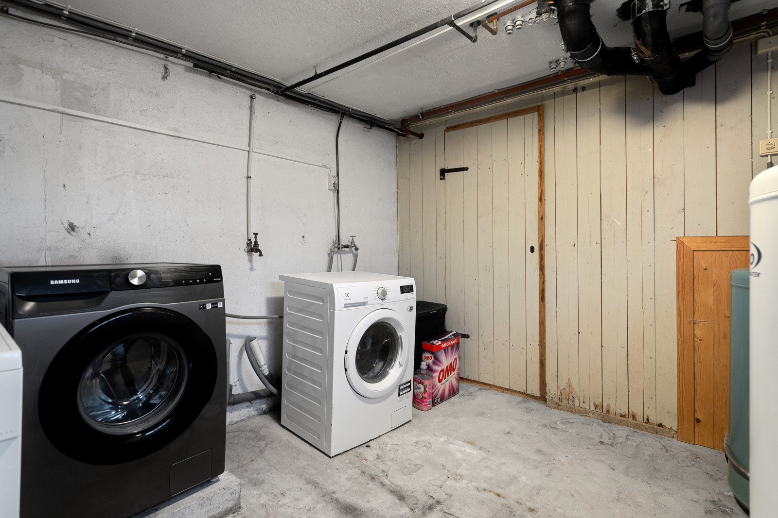 Felles vaskerom i kjelleren - Egen nedgang fra leiligheten Galleribilde