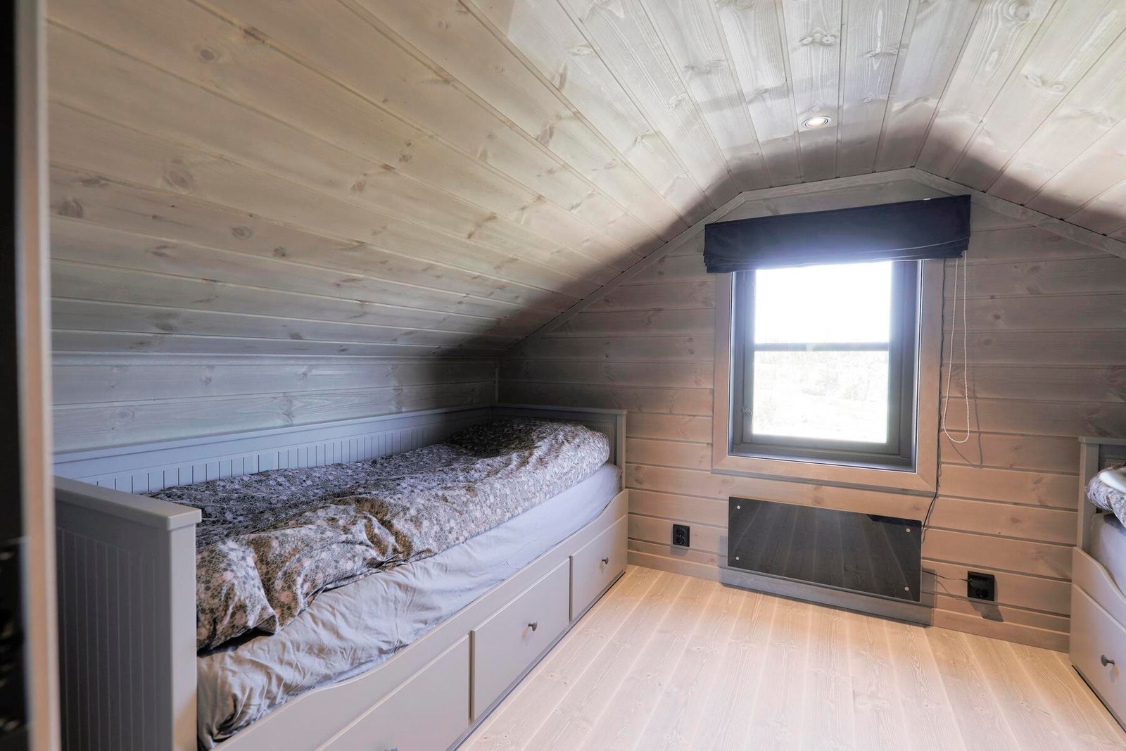 Foto fra en oppsatt hytte. Hemsen kan deles inn i flere rom dersom man ønsker Galleribilde