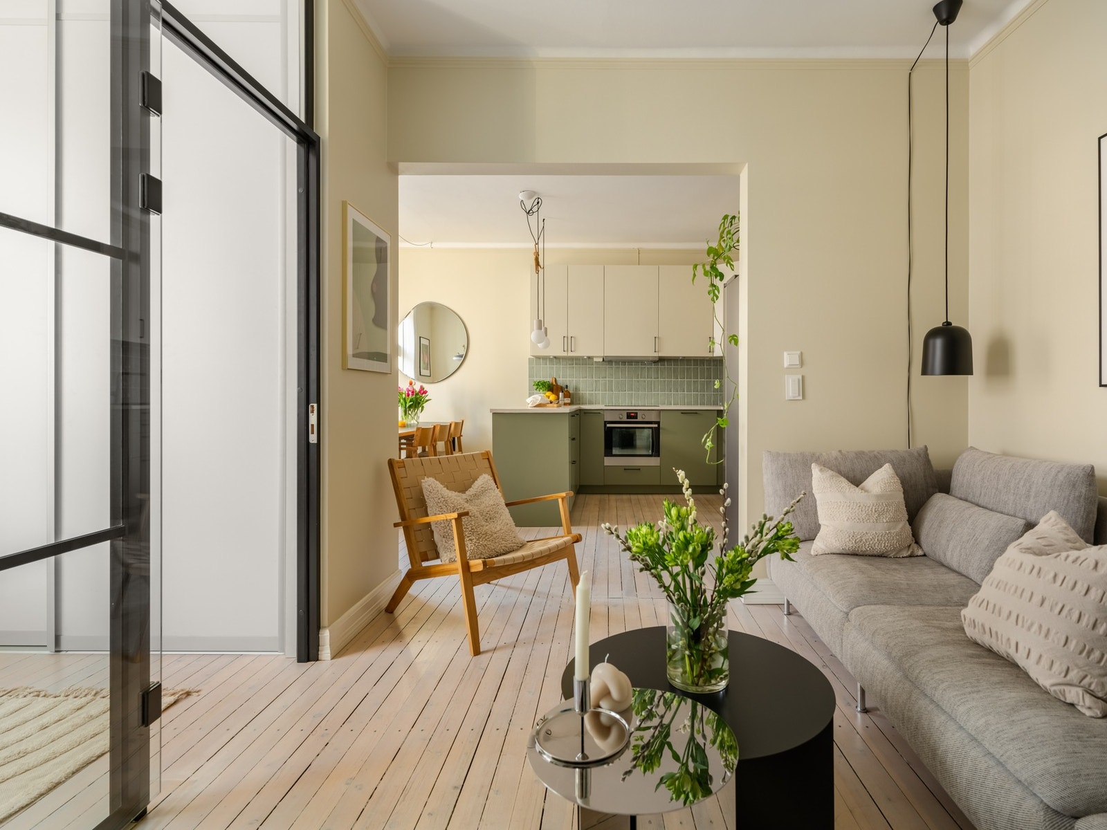 Velkommen til Bjerregaards gate 28B og denne nydelige 3-roms leiligheten! Galleribilde