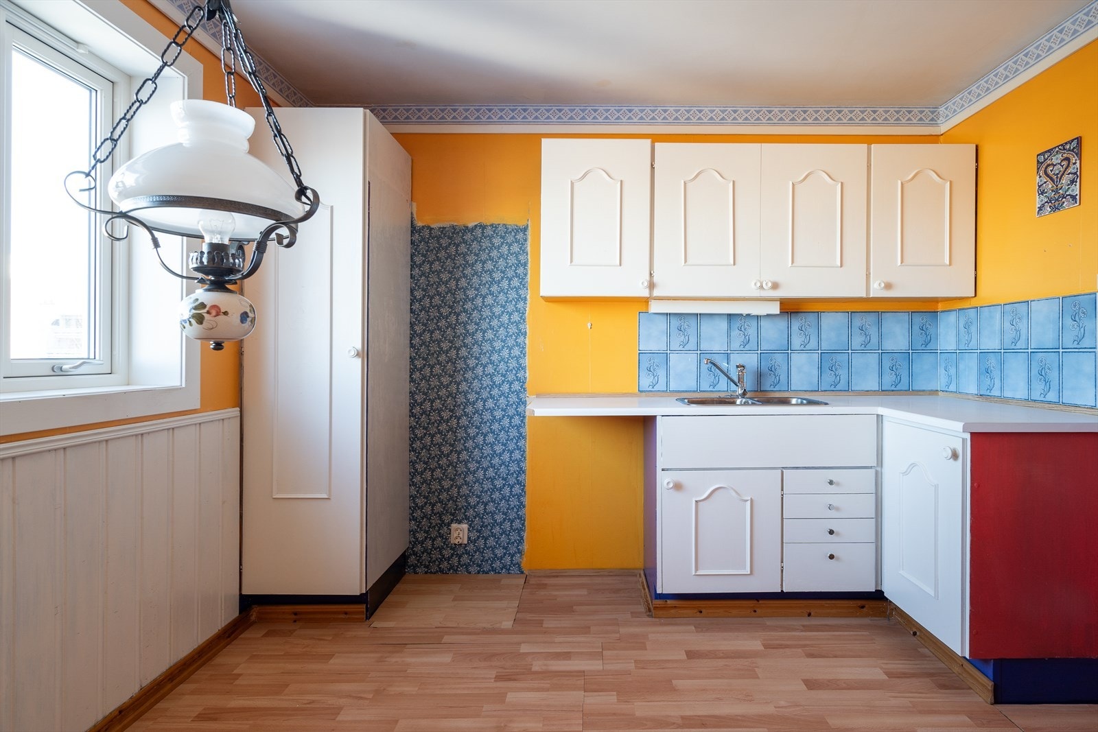 Rommet har imidlertid en fin utforming med god plass til nye, smarte løsninger. Galleribilde