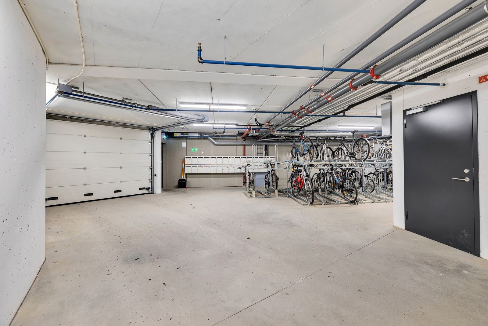 Det er også innendørs sykkelparkering i bygget Galleribilde